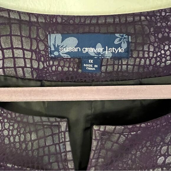 Susan Graver Style jacket size 1X faux reptile purple zip front fully lined - Picture 3 of 7